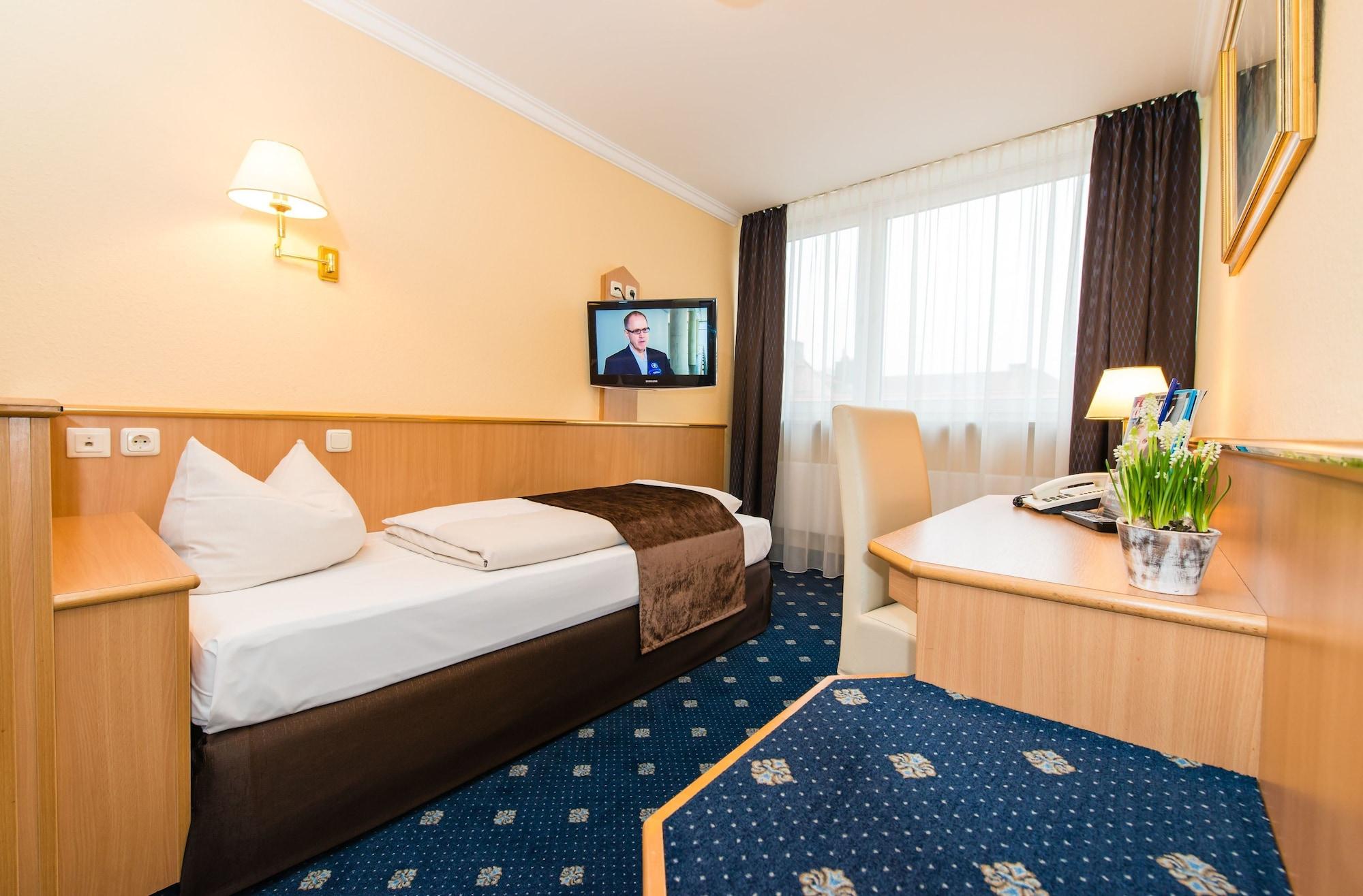 Hotel Royal Munich Room photo
